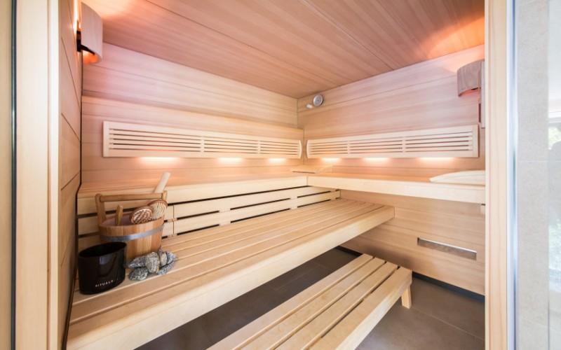 Interiér sauny Klafs- realizace od Aquamarine Spa- sauny na míru