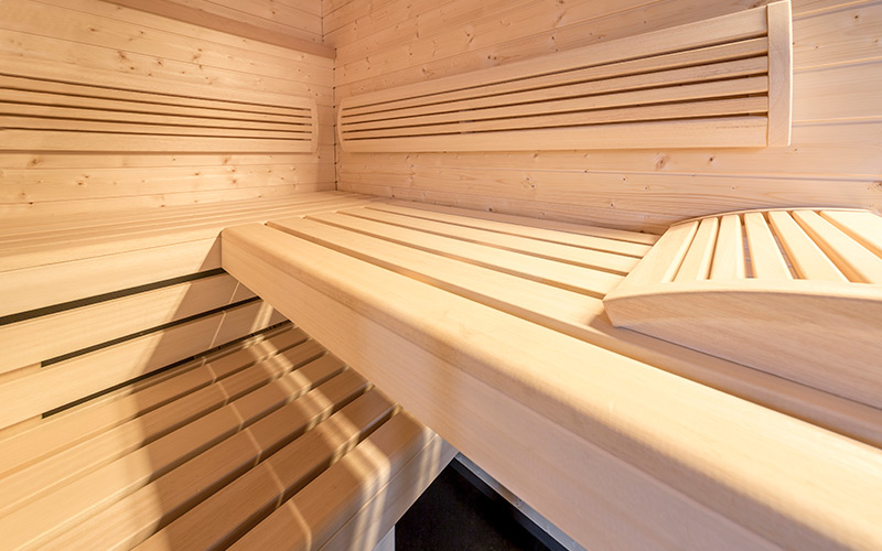 Precizní zpracování vnitřního vybavení sauny Klafs