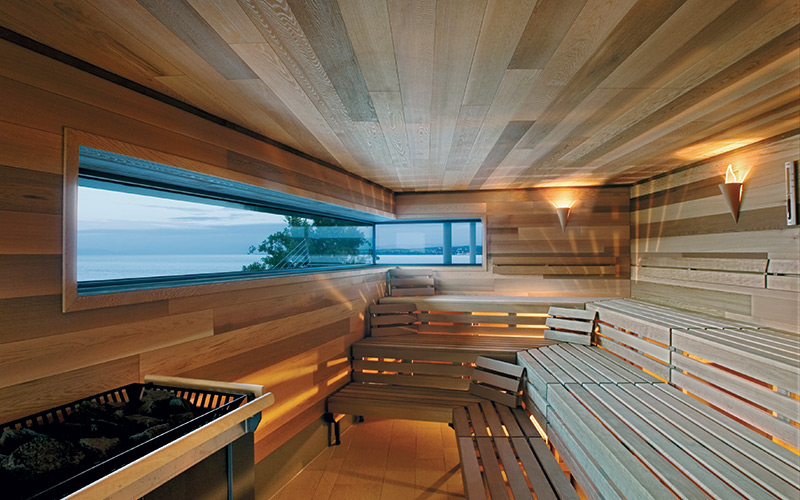 Designová luxusní sauna Klafs s unikátním oknem s pohledem do krajiny