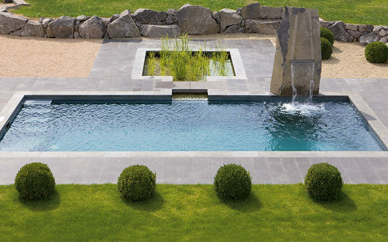 Designový bazén Riviera Pool s vodopádem a jezírkem